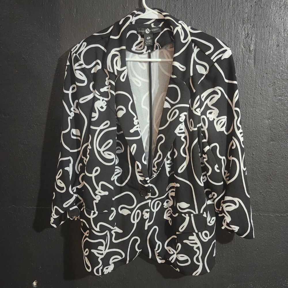 Ashley Stewart Lightweight Black and White Jacket with Abstract Design - Picture 2 of 4